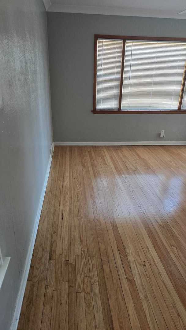 Photo - 11926 S La Salle St