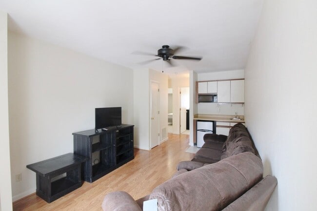Photo - 1408 Bradley Dr