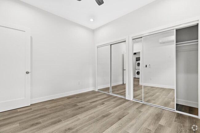 Building Photo - 6519 Coldwater Canyon Ave Rental