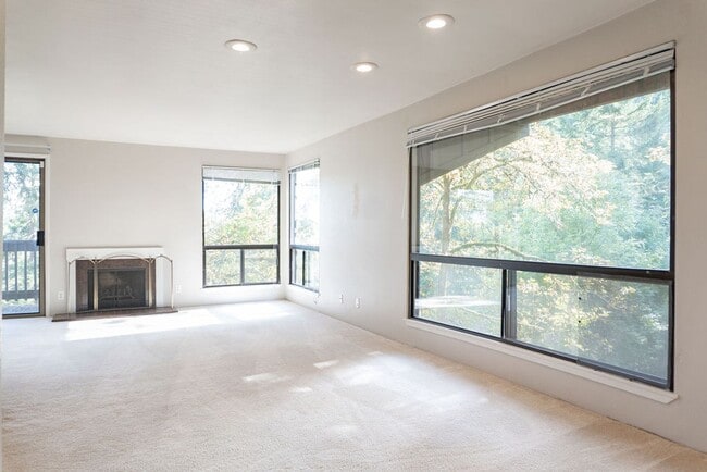 431 Stonewood Dr