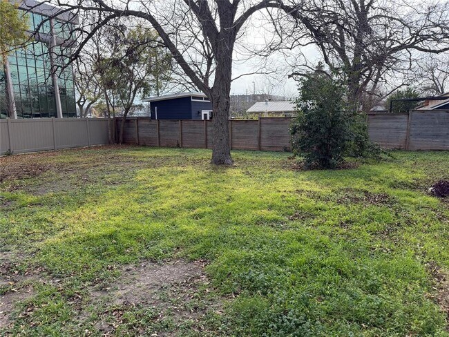 Photo - 6017 Sheridan Ave