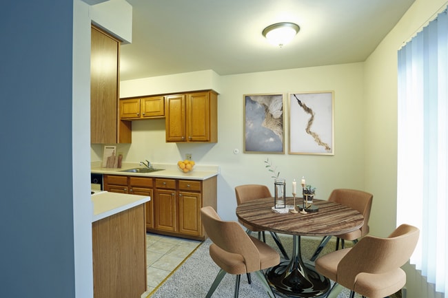 Kitchen - Dining Area
