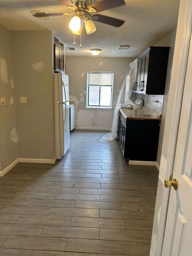 Photo - 402 Kennedy Dr Unit 402