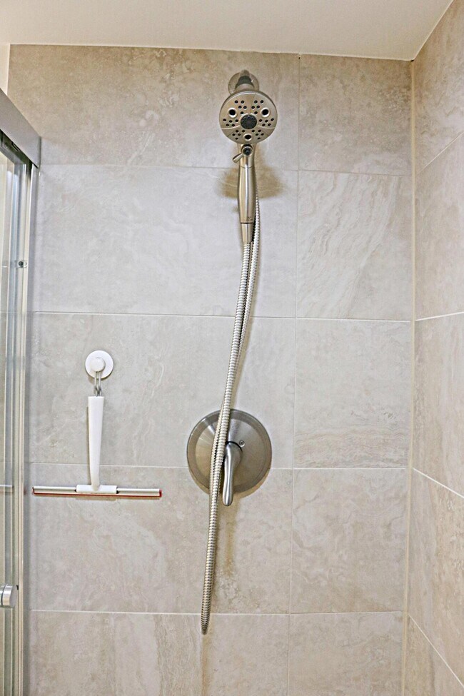 Photo - 230 NE 26th Ave Unit 1070