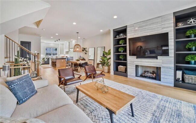 Prime Residence with fabulous amenities in the heart of Buckhead