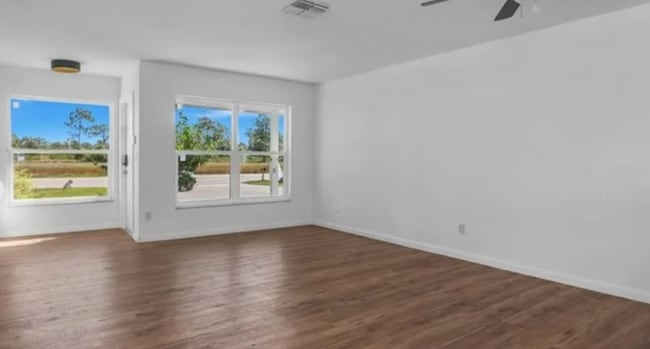 Photo - 1143 Joel Blvd