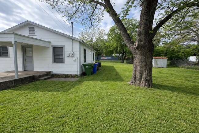 Photo - 413 Bolliger Blvd