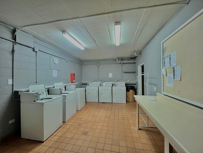 Photo - 111 S Summit St Unidad 223