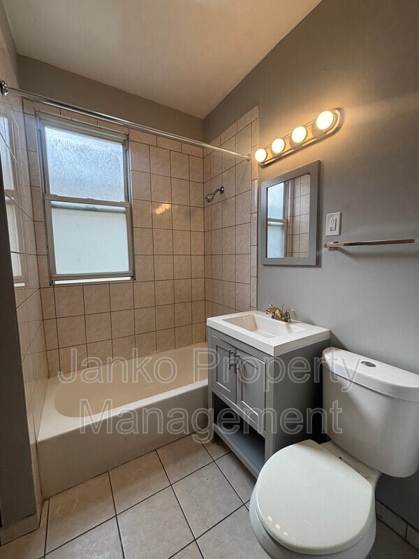 Photo - 7632 S Drexel Ave Unit 1