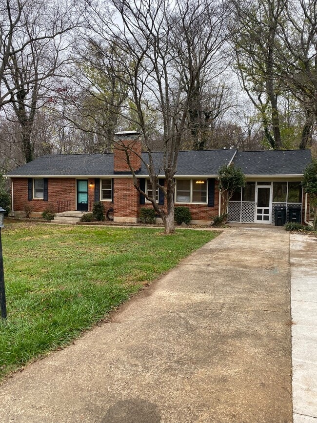 Building Photo - 1424 Nelson Dr Rental