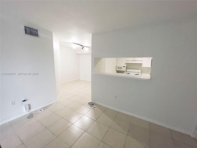 Photo - 2133 Renaissance Blvd Unidad 208