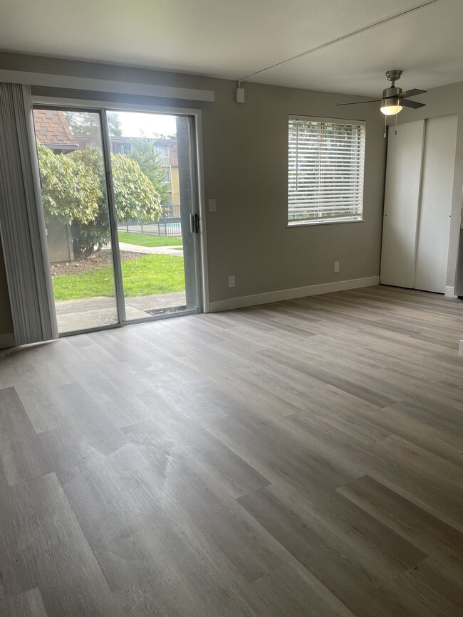 Photo - Sherwood Gardens