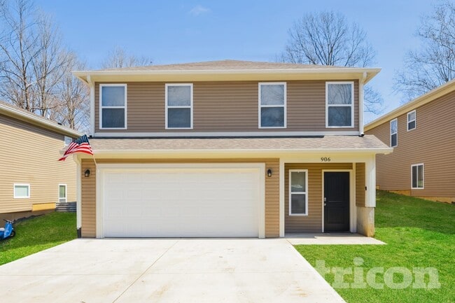 Building Photo - 906 W Clinton St