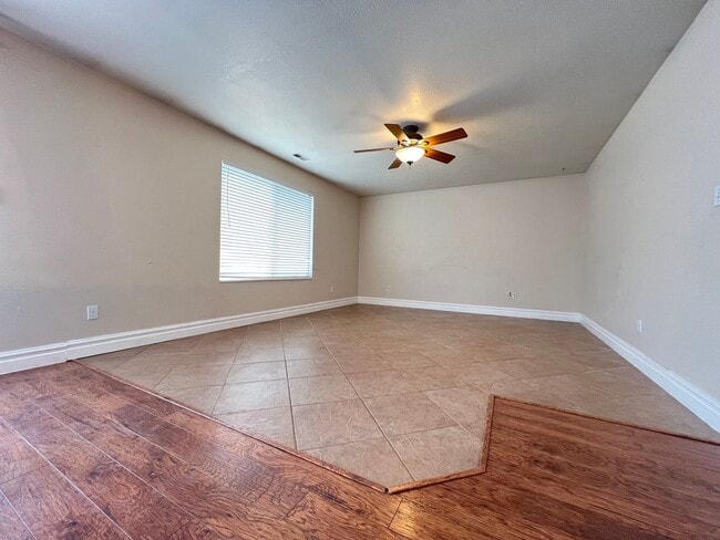 Photo - 4 Bedroom/2 Bathroom House In Provo