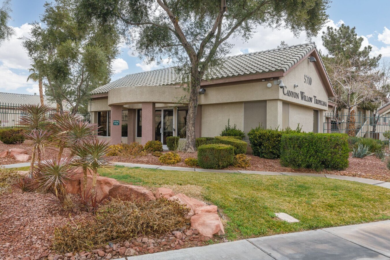 Photo - Three bedroom unit on the 1st floor of gat...