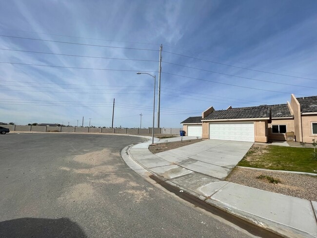 Photo - IMMACULATE DESERT SKY T0WN HOUSE for RENT