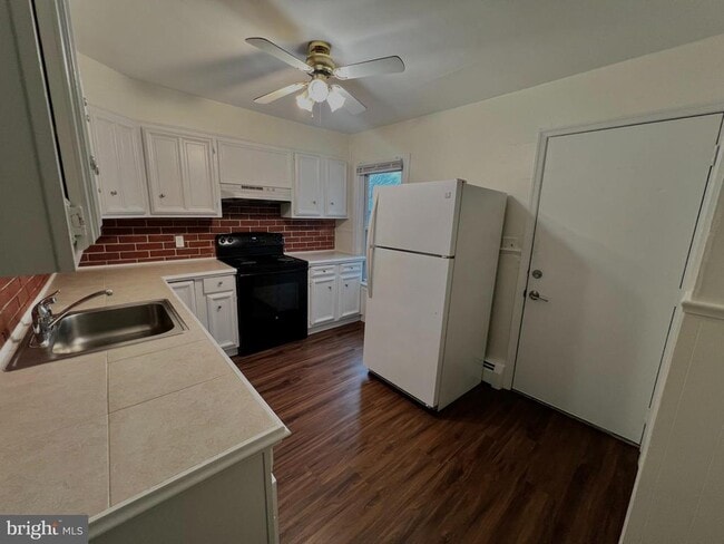 Photo - 66 Market St Unit 2