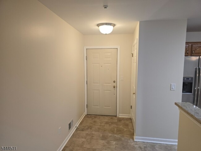 Photo - 183 Potomac Dr