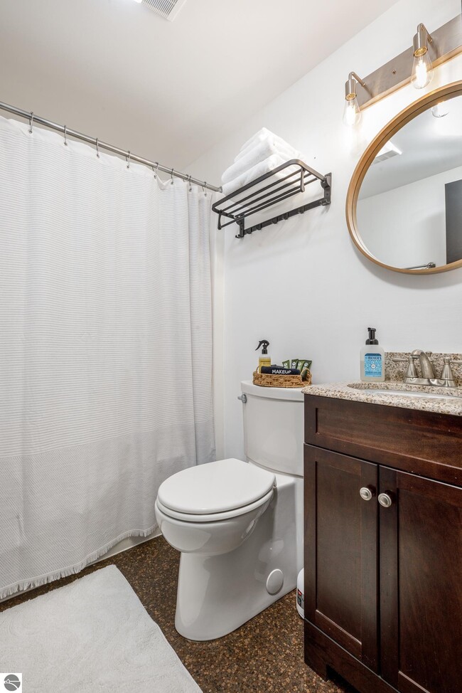 Photo - 5000 Town House Rd