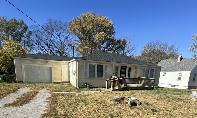 Photo - 1412 N McCoy St House