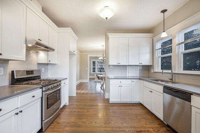 Photo - 5324 N Maryland Ave