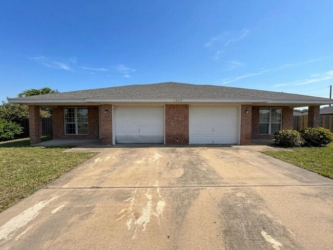 Photo - 2609 Vernice Loop Unit B
