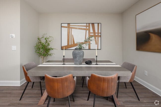 COMEDOR - EVERGREEN - Tessa Barrow Crossing Townhomes