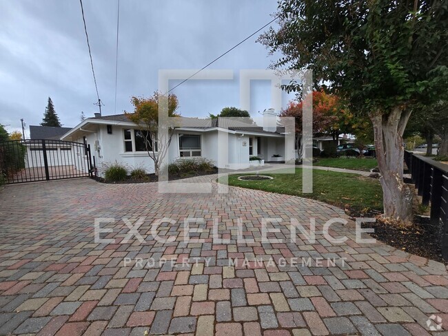 Building Photo - Beautiful Home in Willow Glen With Solar, ...