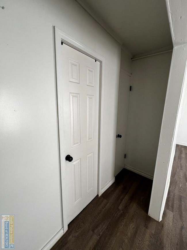 Photo - 938 E Adams St