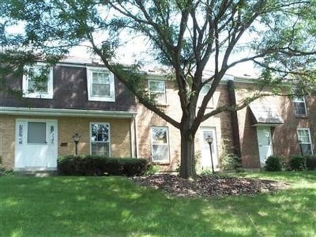 Building Photo - Coming soon May 2024! 2 bedroom condo in ...