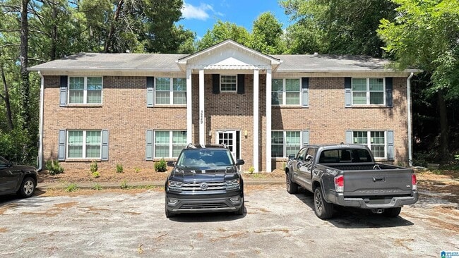 Building Photo - 3229 Westbrook Dr
