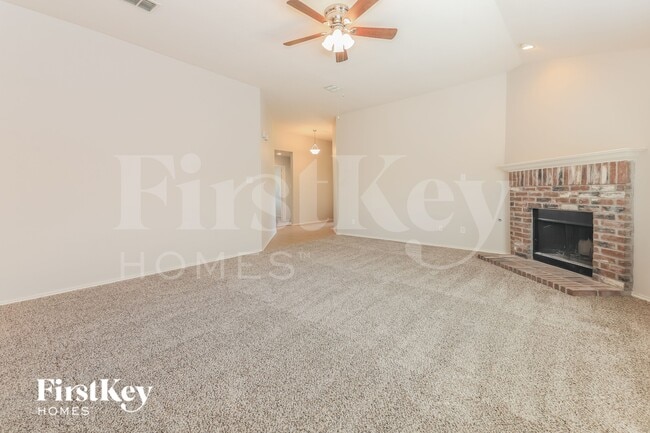 2064 Fairview Dr