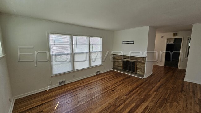 Photo - 500 5th Ave