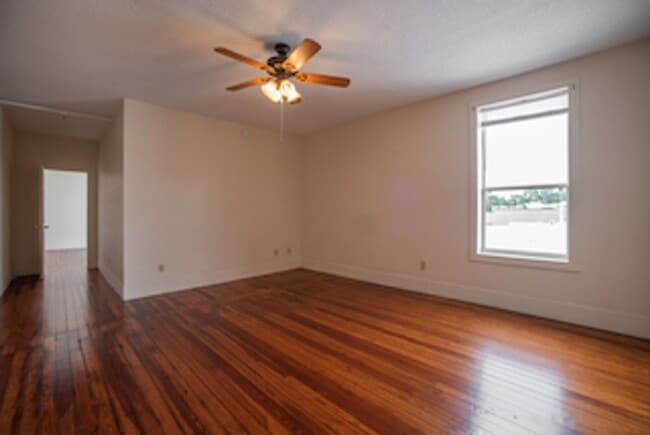 Photo - Spacious 2/2 Apartment in Heart of Umatilla! Unit 11-304