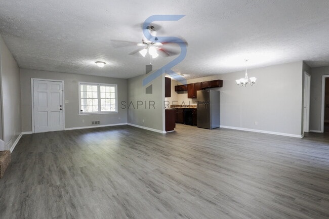 Photo - Move in before October 31st and get $100 O...