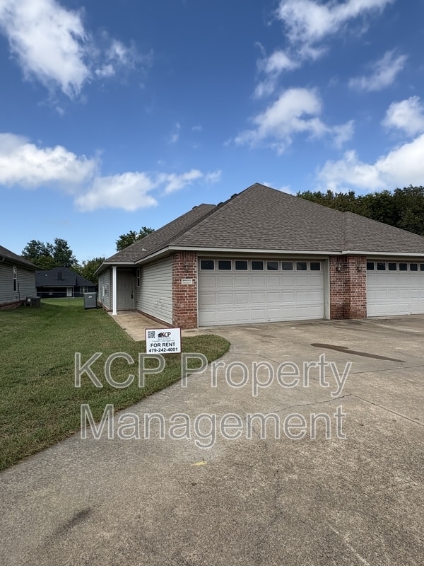 Building Photo - 2823 Fairway Hamlet Ct Rental
