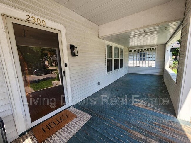 Photo - 2300 Sewell St