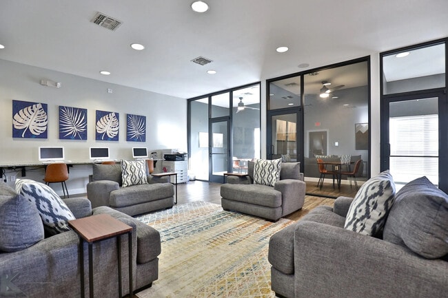 Building Photo - The Grand at Buffalo Run Rental