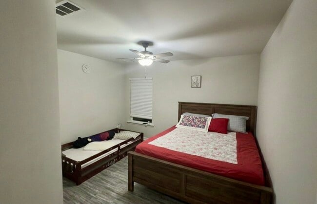 Photo - 232 Aimes Dr