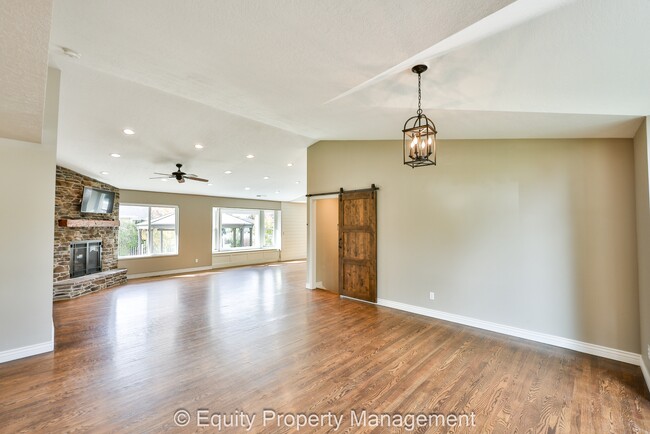 Photo - 10787 N 5800 W St