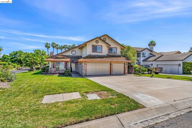 Photo - 5650 Edgeview Dr