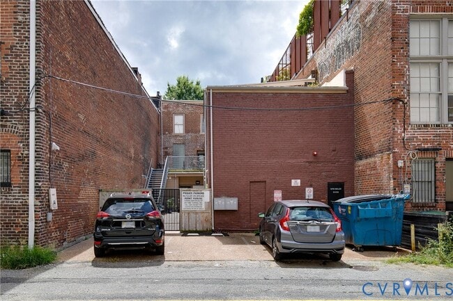 Photo - 306 E Broad St Unit 1B