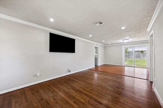Photo - 2431 Willowby Dr