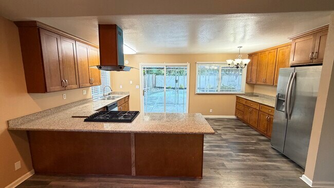 Photo - 3263 Lake Arrowhead Ave