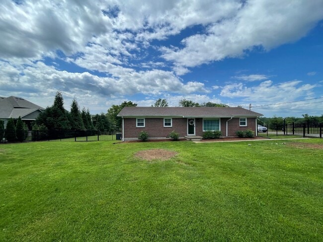 Photo - 172 Chester Stevens Rd House