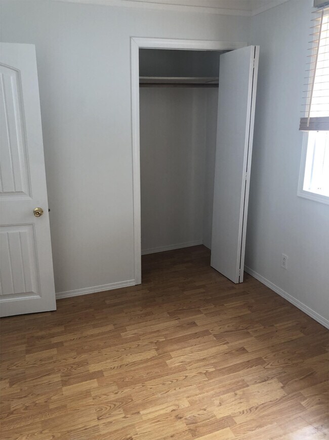 10808-10101 101 Ave