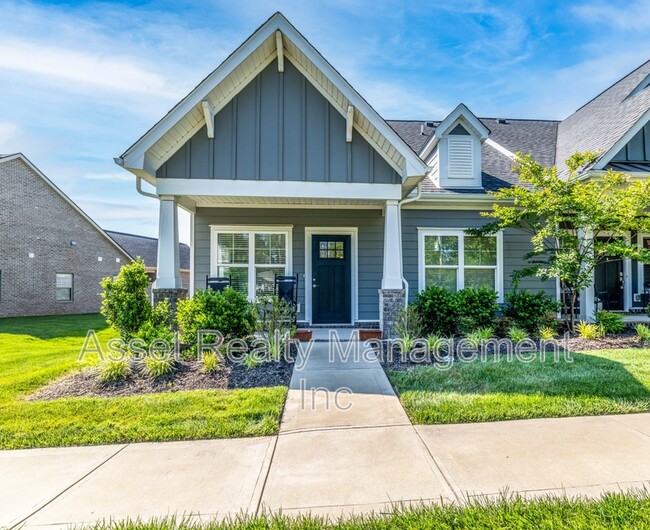 Building Photo - 12623 Needlepoint Dr