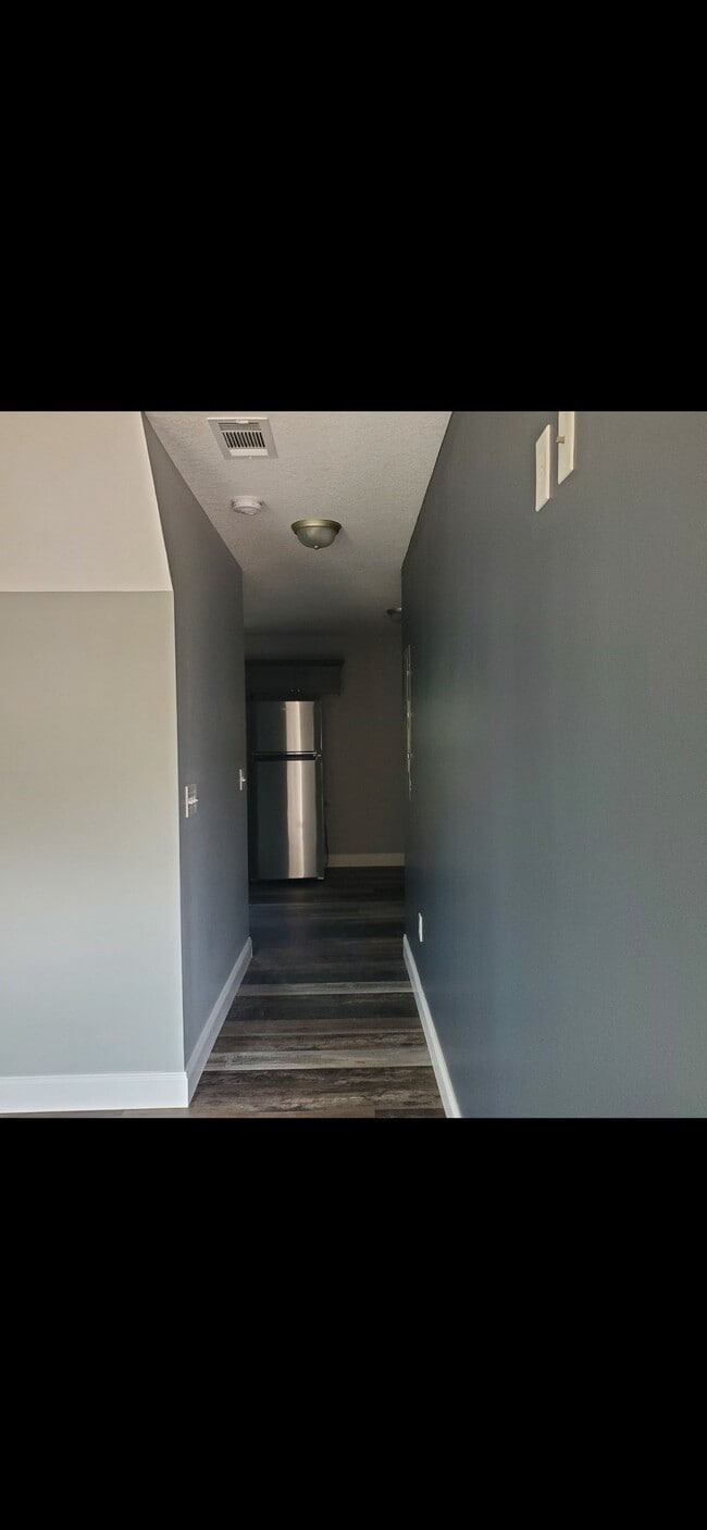 Photo - 1262 Jessica Loop Unit 1