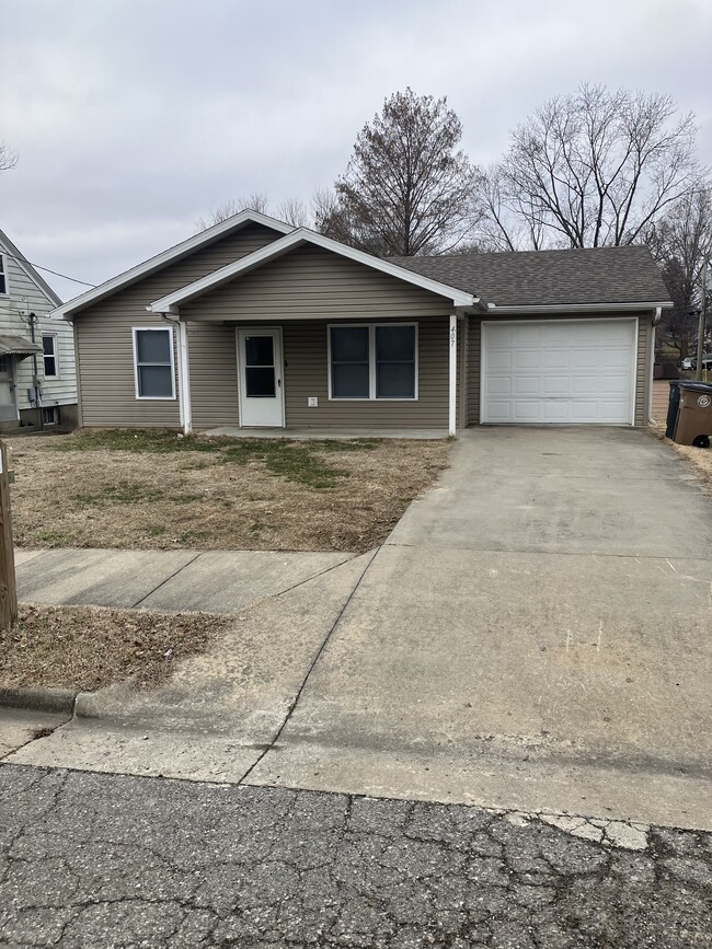 Street view - 407 S Louisiana St House