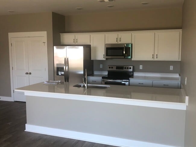 Photo - 3 Bedroom 2 bath Home in Valley View -Move in special: One MONTHS rent free with a two year Lease!!